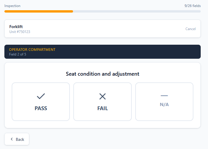 Inspection wizard showing Pass/Fail/N/A buttons for an inspection item